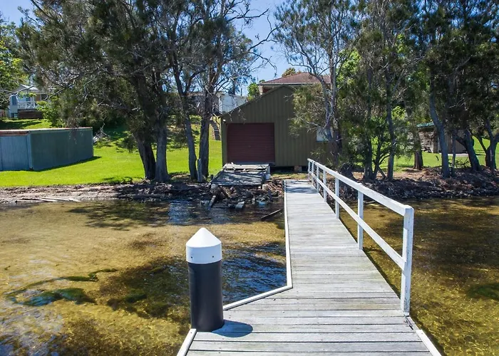 Bayview I Absolute Waterfront With Jetty I 5 Mins To Hyams Beach