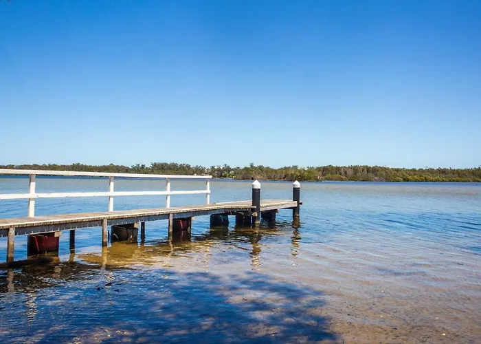 Bayview I Absolute Waterfront With Jetty I 5 Mins To Hyams Beach