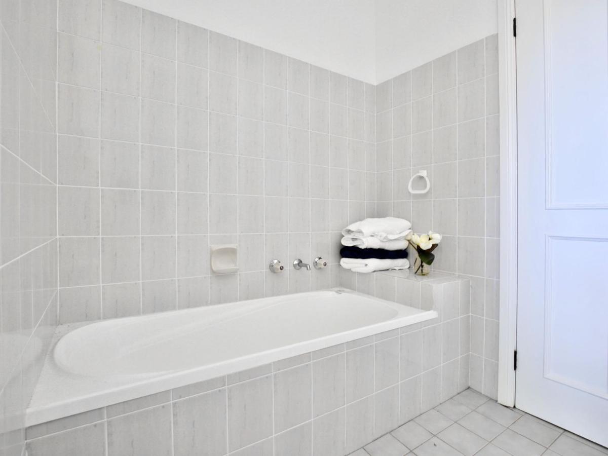 Holiday home Bayview I Absolute Waterfront With Jetty I 5 Mins To Hyams *