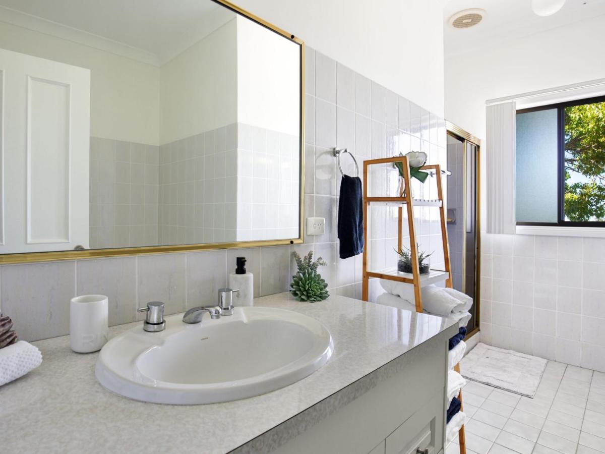 Bayview I Absolute Waterfront With Jetty I 5 Mins To Hyams * Erowal Bay